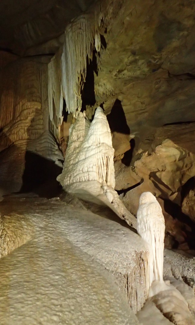 Grand Caverns